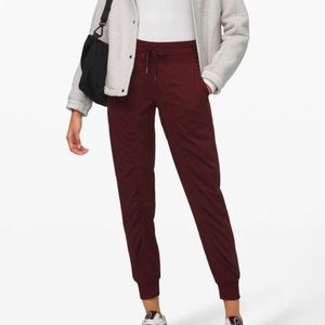 Lululemon Dance Studio Jogger Garnet Size 4